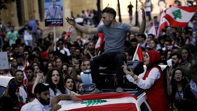 لا بوادر لحل سياسي قريب في لبنان بعد شهر على بدء الاحتجاجات