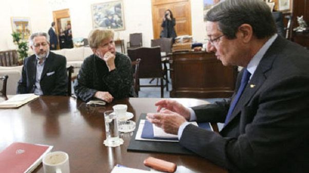 Κυπριακό: Πυρετός διαβουλεύσεων εν όψει Βερολίνου Κυπριακό: Πυρετός διαβουλεύσεων εν όψει Βερολίνου