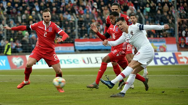Cristiano Ronaldo marcou o segundo golo de Portugal no Luxemburgo Cristiano Ronaldo marcou o segundo golo de Portugal no Luxemburgo
