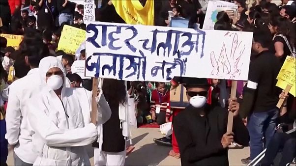 Protest gegen verpestete Luft in Indien Protest gegen verpestete Luft in Indien