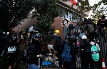 Confrontos violentos em Hong Kong
