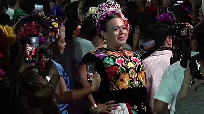 شاهد: احتفالات الجنس الثالث في جوشيتان المكسيكية في إحياء لتقاليد ضاربة في القدم