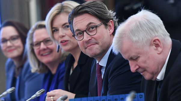 GroKo will Netzausbau: 1 Milliarde gegen Funklöcher GroKo will Netzausbau: 1 Milliarde gegen Funklöcher