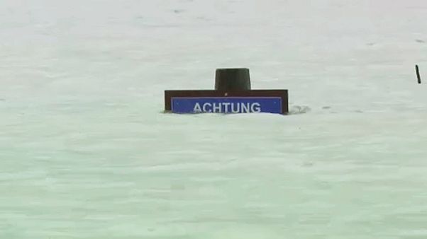 Sárlavina és áradások Ausztriában Sárlavina és áradások Ausztriában