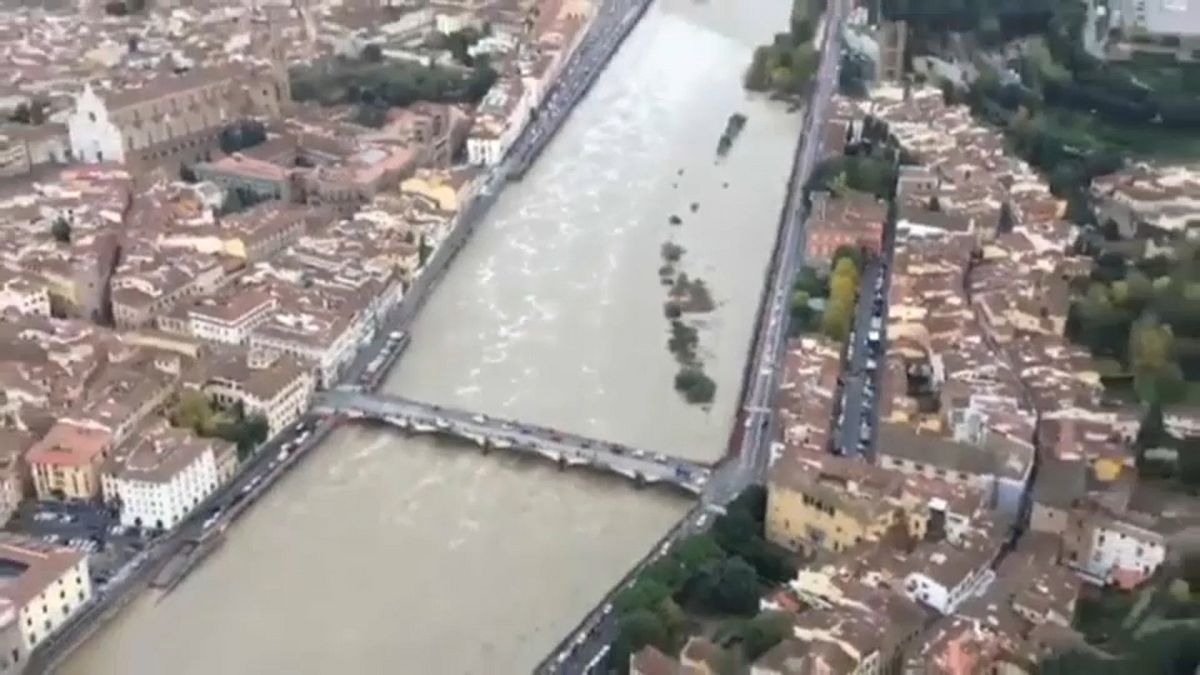 Italien: Pegel sinken langsam wieder