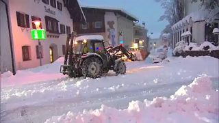 Hó bénította meg Ausztria több városát