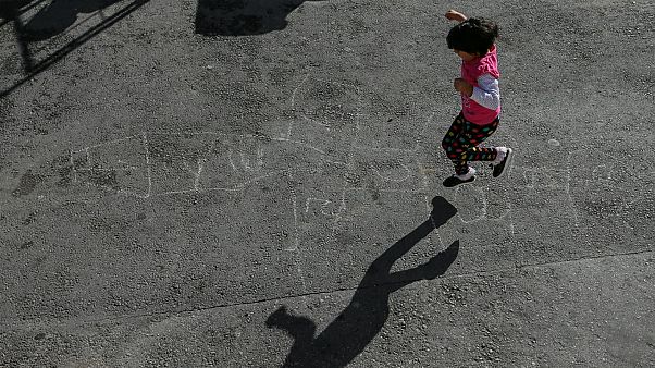 Dünya çocuklarını bekleyen yeni tehlike: iklim krizi ve siber zorbalık Dünya çocuklarını bekleyen yeni tehlike: iklim krizi ve siber zorbalık