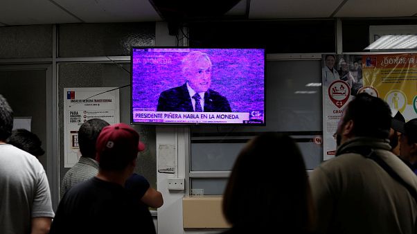 Piñera reconoce "uso excesivo de la fuerza" en Chile por primera vez y promete Justicia Piñera reconoce "uso excesivo de la fuerza" en Chile por primera vez y promete Justicia