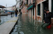 Venecia cuenta daños por las inundaciones por más de 1.000 millones de euros