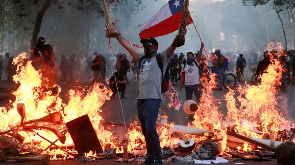 'Chile despertó', la situación un mes después del estallido social 'Chile despertó', la situación un mes después del estallido social
