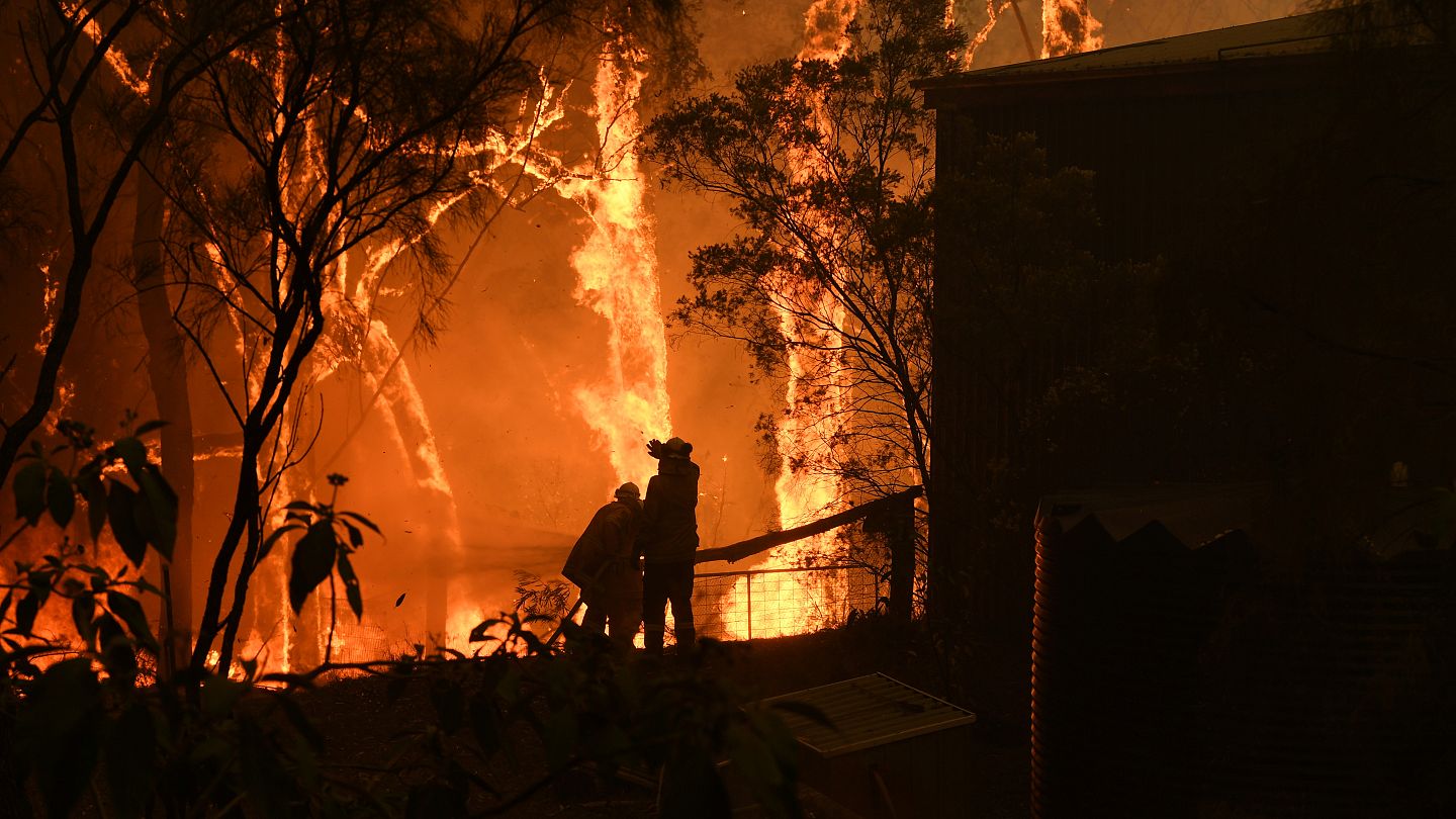 Incendi In Australia Fuoco E Fumo Su Adelaide E Sydney Euronews