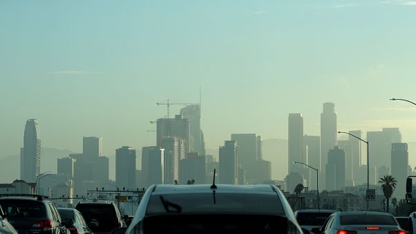Kaliforniya eyaleti ile ABD Başkanı Trump arasında egzos emisyon değeri konusundaki savaş sürüyor. Kaliforniya eyaleti ile ABD Başkanı Trump arasında egzos emisyon değeri konusundaki savaş sürüyor.