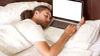 Betiltották a munka közbeni alvást az Egyesült Államokban