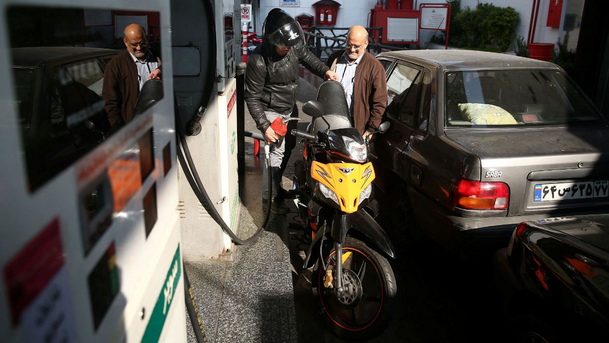 تبعات اولیه جهش قیمت بنزین در ایران؛ از فشار گرانی تا تحمیل بیکاری خودخواسته