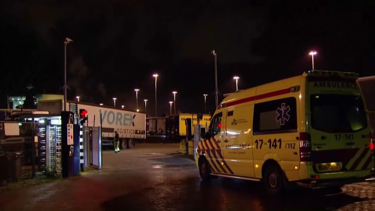 السلطات الهولندية تعثر على 25 مهاجرا داخل شاحنة متجهة إلى بريطانيا