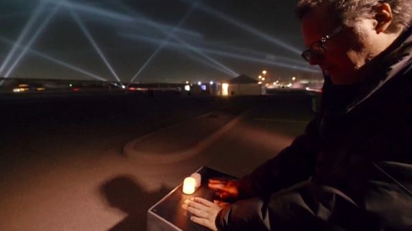 Rafael Lozano crea una instalación de latidos y voces en la frontera Rafael Lozano crea una instalación de latidos y voces en la frontera