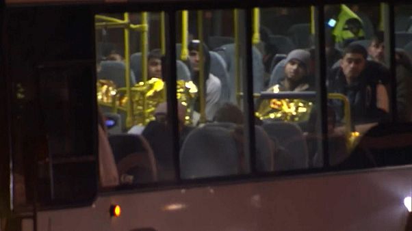 Holanda: hallan en un ferry a 25 migrantes escondidos en un contenedor frigorífico Holanda: hallan en un ferry a 25 migrantes escondidos en un contenedor frigorífico