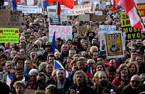 نتیجۀ یک تحقیق: جهان شاهد دموکراسی‌های بیشتر اما ضعیف‌تر است