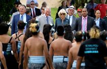 الأمير تشارلز وزوجته كاميلا خلال زيارتهما لويتانجي في نيوزيلندا - 2019/11/20 -