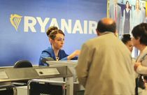 Un tribunal en Madrid declara ilegal la tarifa de 20 euros de Ryanair sobre el equipaje de mano