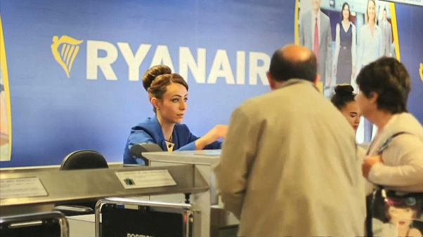 Un tribunal en Madrid declara ilegal la tarifa de 20 euros de Ryanair sobre el equipaje de mano Un tribunal en Madrid declara ilegal la tarifa de 20 euros de Ryanair sobre el equipaje de mano