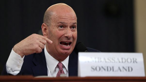Impeachment-Ermittlungen: Schlüsselzeuge EU-Botschafter Sondland belastet Trump Impeachment-Ermittlungen: Schlüsselzeuge EU-Botschafter Sondland belastet Trump