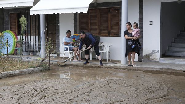 Θεσσαλονίκη: Δεκάδες κλήσεις στην Πυροσβεστική για άντληση υδάτων Θεσσαλονίκη: Δεκάδες κλήσεις στην Πυροσβεστική για άντληση υδάτων