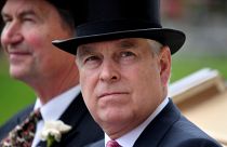 Le Prince Andrew se retire de la vie publique, emporté par l'affaire Epstein