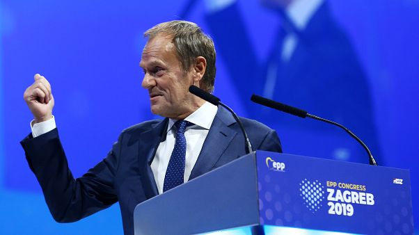Tusk: de presidente saliente del Consejo Europeo a nuevo presidente de los populares europeos Tusk: de presidente saliente del Consejo Europeo a nuevo presidente de los populares europeos
