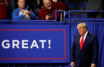 Trump'tan azil soruşturması yorumu: 'Bu cadı avı hemen bitmeli'