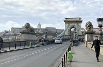 Késik a Lánchíd felújítása, megdöbbentő állapotokat videóztunk