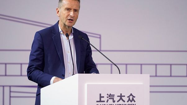 Volkswagen'den Türkiye'de fabrika açıklaması: İnsanlar ölmeye devam ettiği sürece kazma vurmayacağız Volkswagen'den Türkiye'de fabrika açıklaması: İnsanlar ölmeye devam ettiği sürece kazma vurmayacağız