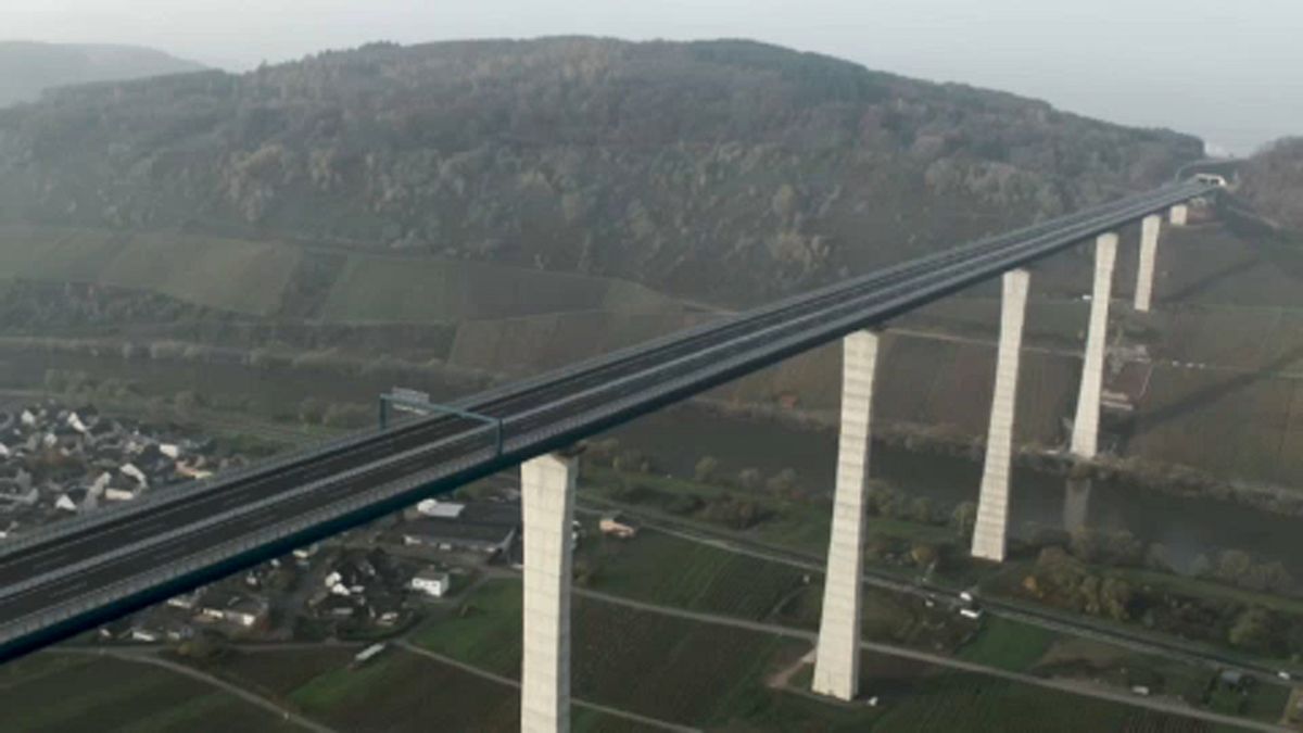 Inaugurada mega-ponte do oeste alemão