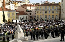 Des augmentations de salaires au respect, les revendications des policiers portugais