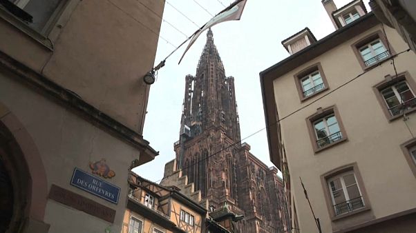 Mercado de Natal de volta a Estrasburgo um ano depois de atentado Mercado de Natal de volta a Estrasburgo um ano depois de atentado