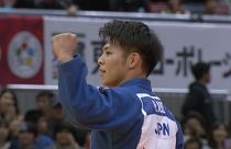 Abe keeps Olympic dreams alive in Osaka