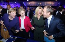 Donald Tusk a Néppárt élén: keményebb hangnem
