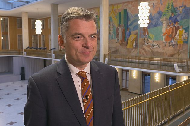 'It's a win-win': why small companies should aim big