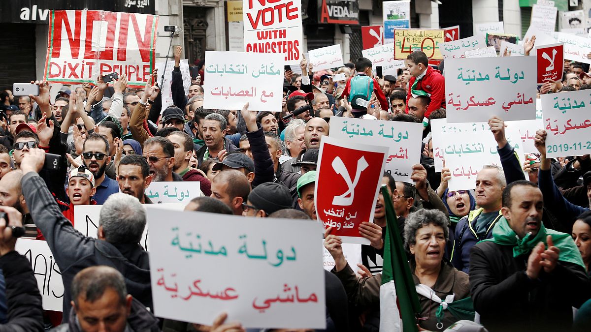 احتجاجات جديدة في الجزائر ضد الانتخابات الرئاسية 