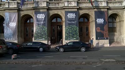 Βουδαπέστη: Παγκόσμιο Επιστημονικό Φόρουμ σε περιβάλλον δυσμενές