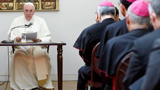 Papst in Japan: Nukleare Abrüstung, Suizide und Mobbing