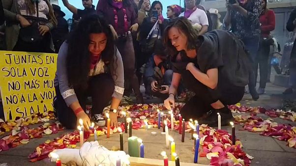 Marcha contra el machismo y los feminicidios en Ecuador Marcha contra el machismo y los feminicidios en Ecuador