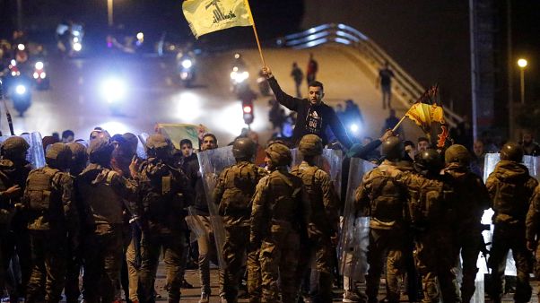 "Хезболлах" против антиправительственных демонстрантов в Бейруте "Хезболлах" против антиправительственных демонстрантов в Бейруте