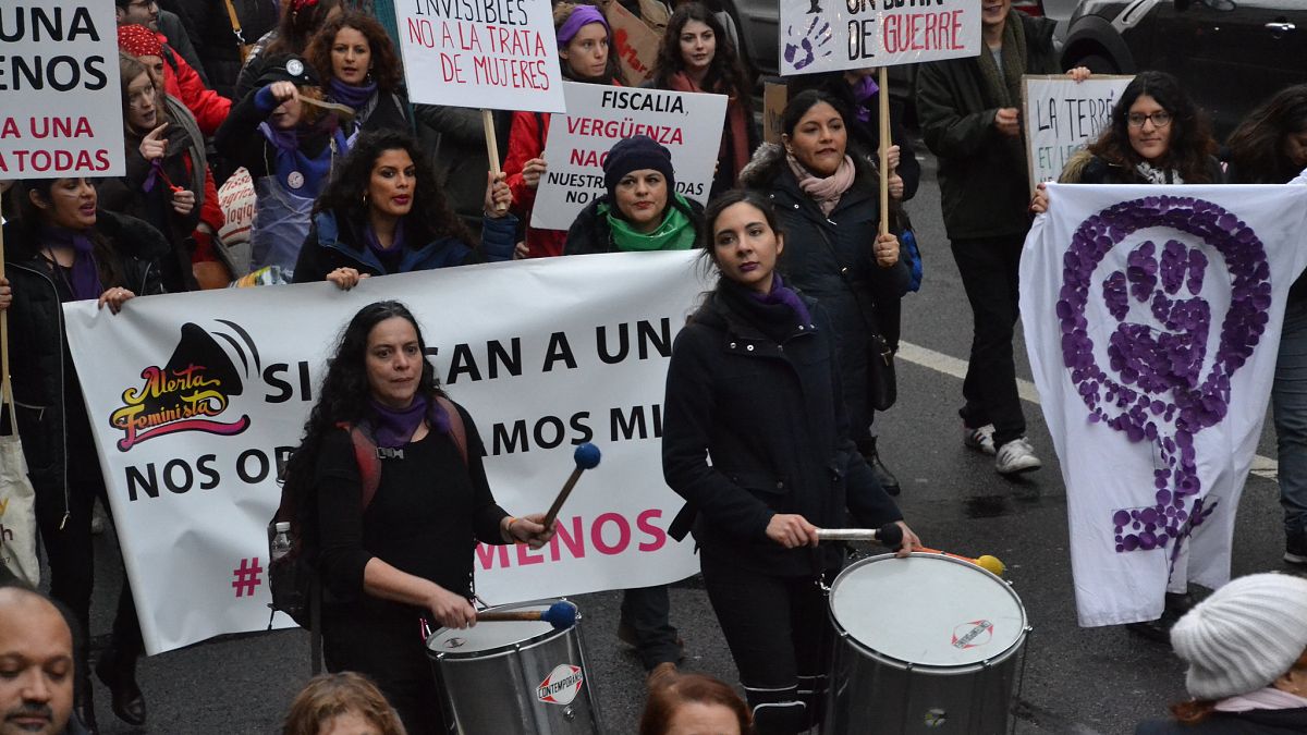 Frankreich sagt der Gewalt gegen Frauen den Kampf an