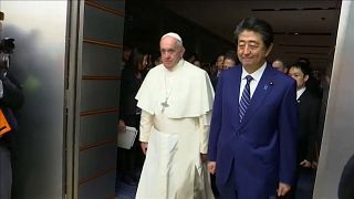 A Tokyo il Papa incontra il premier e l'imperatore del Giappone