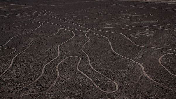 Imágenes de las Líneas de Nazcar durante el rally Dakar en Perú, el 8 de enero de 2019. Imágenes de las Líneas de Nazcar durante el rally Dakar en Perú, el 8 de enero de 2019.