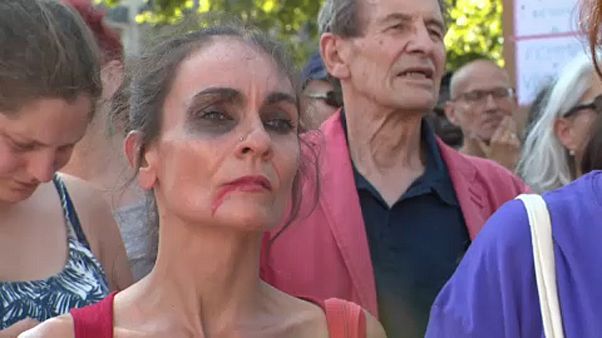 "Breves de Bruxelas": igualdade de género, desenvolvimento e nova comissão "Breves de Bruxelas": igualdade de género, desenvolvimento e nova comissão