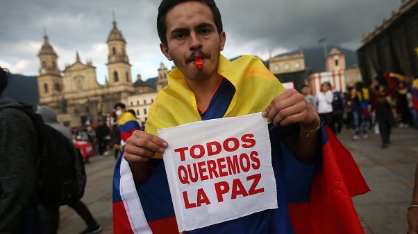 Manifestante en la plaza Bolívar en la ciudad de Bogotá, Colombia, el 24 de noviembre de 2019. Manifestante en la plaza Bolívar en la ciudad de Bogotá, Colombia, el 24 de noviembre de 2019.