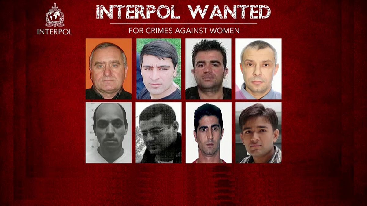 Interpol procura oito homens por crimes contra as mulheres