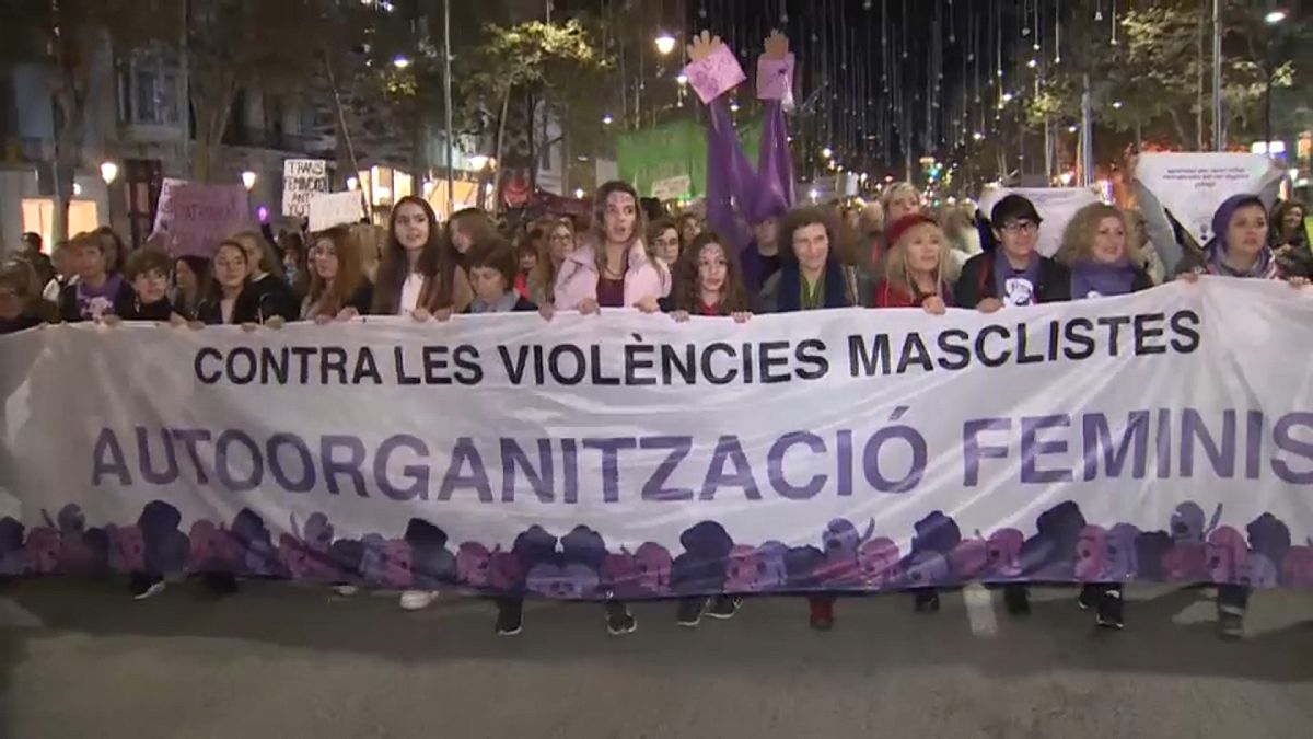 „Ich sehe Verbesserungen“: Protestmarsch gegen Gewalt an Frauen